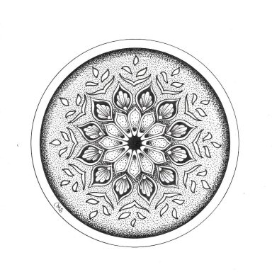 Motif circulaire complexe avec un grand fleur en son centre et des détails floraux.