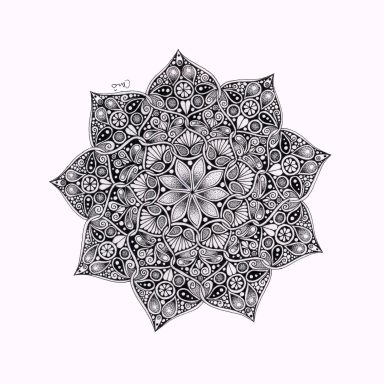Mandala complexe en noir et blanc avec des motifs géométriques floraux.